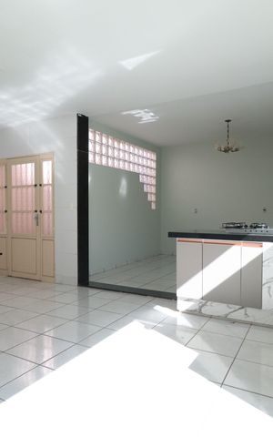 Casa para alugar com 330m², 4 quartos e 2 vagasCozinha