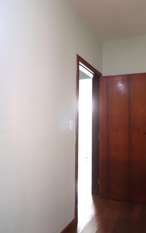 Casa para alugar com 330m², 4 quartos e 2 vagasQuarto 4