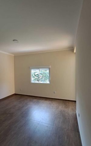 Casa de condomínio para alugar com 230m², 4 quartos e 2 vagas Casa de condomínio para alugar com 230m², 4 quartos e 2 vagasQuarto