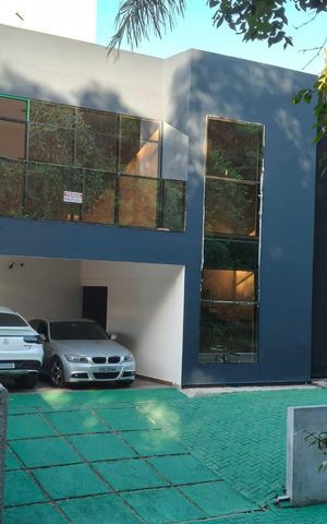 Casa de condomínio para alugar com 230m², 4 quartos e 2 vagas Casa de condomínio para alugar com 230m², 4 quartos e 2 vagasÁrea externa