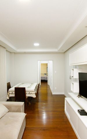 Apartamento à venda com 100m², 3 quartos e 2 vagasSala