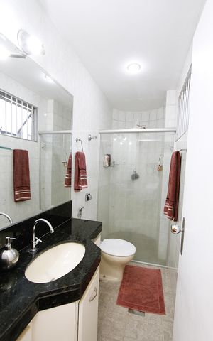 Apartamento à venda com 100m², 3 quartos e 2 vagasBanheiro da Suíte