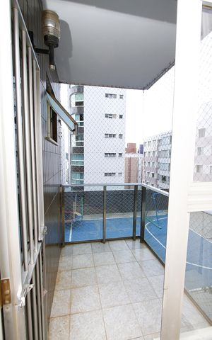Apartamento à venda com 100m², 3 quartos e 2 vagasVaranda da suíte