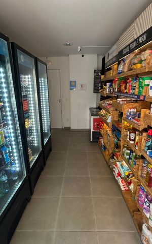 Apartamento à venda com 45m², 2 quartos e 1 vaga Apartamento à venda com 45m², 2 quartos e 1 vagaMercadinho