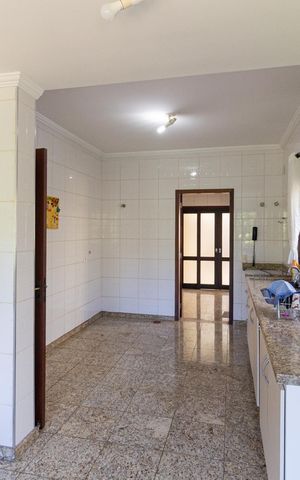 Casa para alugar com 450m², 3 quartos e 9 vagasCozinha