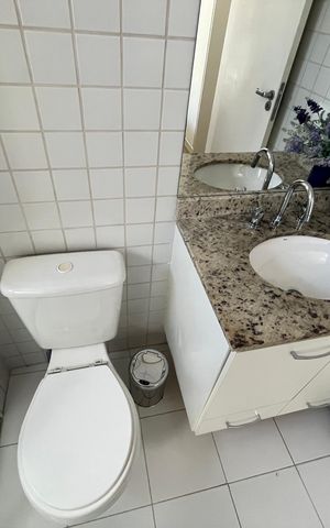 Apartamento à venda com 170m², 4 quartos e 3 vagas Apartamento à venda com 170m², 4 quartos e 3 vagasBanheiro da Suíte 3