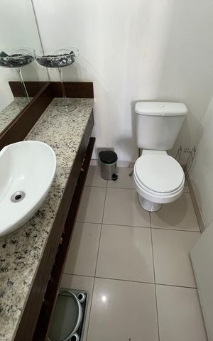 Apartamento à venda com 170m², 4 quartos e 3 vagas Apartamento à venda com 170m², 4 quartos e 3 vagasLavabo