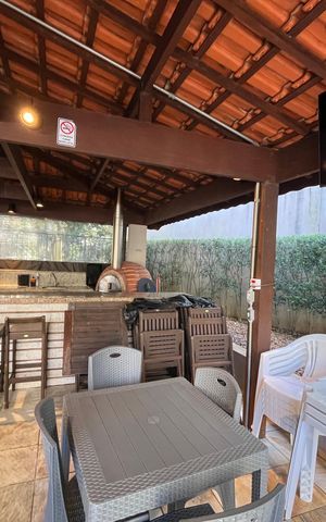 Apartamento à venda com 170m², 4 quartos e 3 vagas Apartamento à venda com 170m², 4 quartos e 3 vagasÁrea comum - Churrasqueira