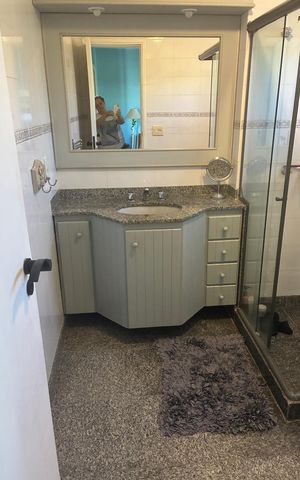 Casa de condomínio à venda com 175m², 4 quartos e 2 vagas