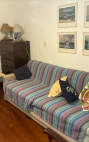 Casa de condomínio à venda com 175m², 4 quartos e 2 vagas