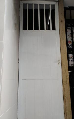 Casa à venda com 50m², 1 quarto e sem vaga