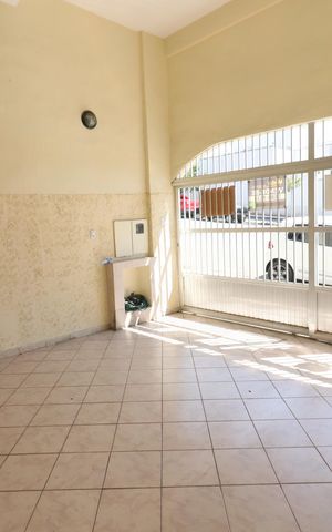 Casa à venda com 199m², 2 quartos e 2 vagasGaragem