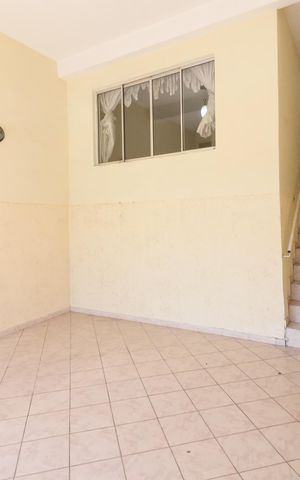 Casa à venda com 199m², 2 quartos e 2 vagasGaragem