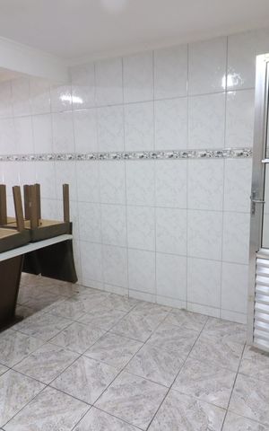 Casa à venda com 199m², 2 quartos e 2 vagasCozinha