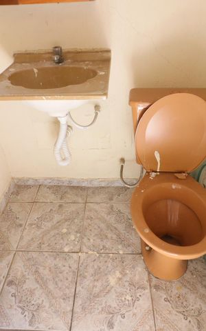 Casa à venda com 199m², 2 quartos e 2 vagasBanheiro 2