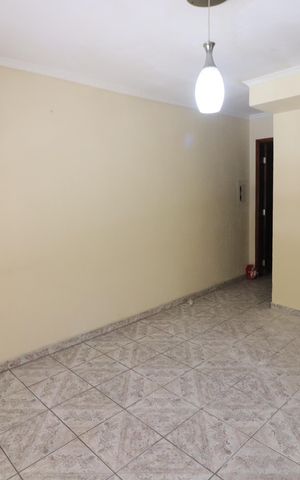 Casa à venda com 199m², 2 quartos e 2 vagasSala