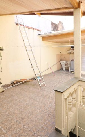 Casa à venda com 199m², 2 quartos e 2 vagasÁrea de Serviço