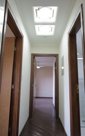 Apartamento à venda com 94m², 2 quartos e 2 vagasCorredor