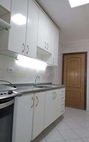 Apartamento à venda com 94m², 2 quartos e 2 vagasCozinha