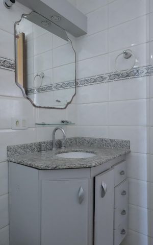 Apartamento à venda com 94m², 2 quartos e 2 vagasBanheiro Quarto Suíte
