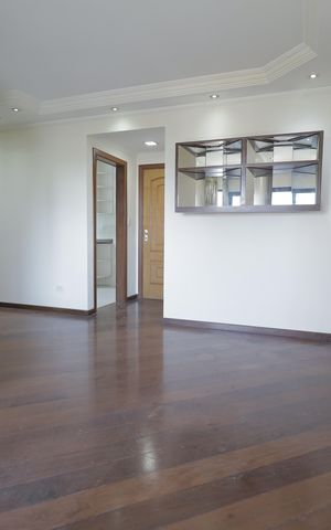 Apartamento à venda com 94m², 2 quartos e 2 vagasSala