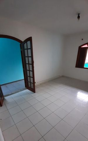 Casa à venda com 278m², 3 quartos e 4 vagas Casa à venda com 278m², 3 quartos e 4 vagasSala