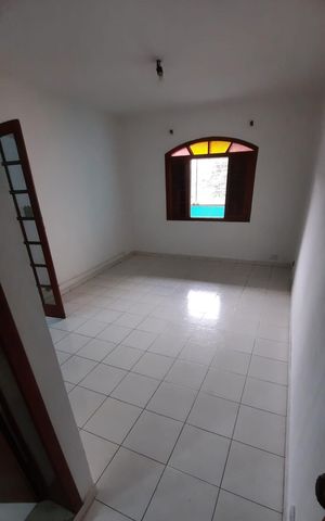 Casa à venda com 278m², 3 quartos e 4 vagas Casa à venda com 278m², 3 quartos e 4 vagasSala