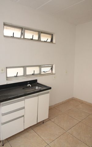 Apartamento à venda com 60m², 2 quartos e sem vagaCozinha e Área de Serviço