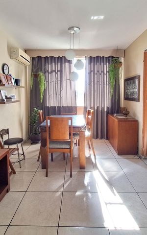 Apartamento à venda com 96m², 2 quartos e 1 vagaSala