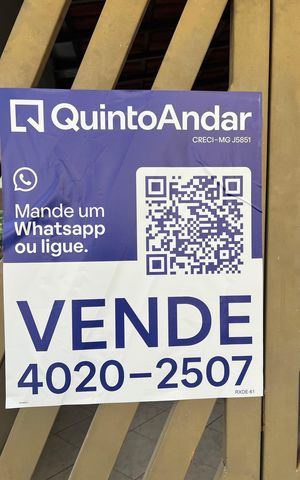 Casa à venda com 444m², 7 quartos e 5 vagas Casa à venda com 444m², 7 quartos e 5 vagasPlaca QuintoAndar