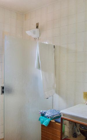 Casa à venda com 444m², 7 quartos e 5 vagas Casa à venda com 444m², 7 quartos e 5 vagasSuíte - Banheiro