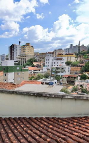 Casa à venda com 444m², 7 quartos e 5 vagas Casa à venda com 444m², 7 quartos e 5 vagasSuíte - Vista Janela