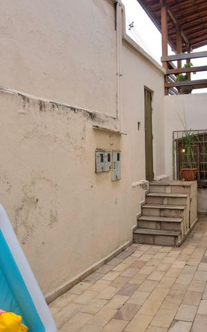 Casa à venda com 444m², 7 quartos e 5 vagas Casa à venda com 444m², 7 quartos e 5 vagasÁrea Externa