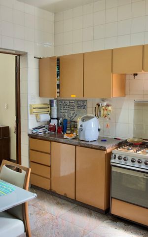 Casa à venda com 444m², 7 quartos e 5 vagas Casa à venda com 444m², 7 quartos e 5 vagasCozinha