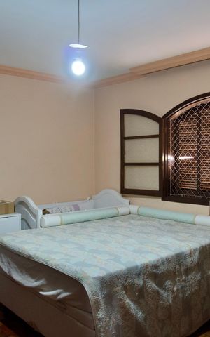 Casa à venda com 444m², 7 quartos e 5 vagas Casa à venda com 444m², 7 quartos e 5 vagasQuarto 7