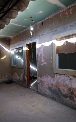 Casa à venda com 191m², 2 quartos e 1 vagaGaragem