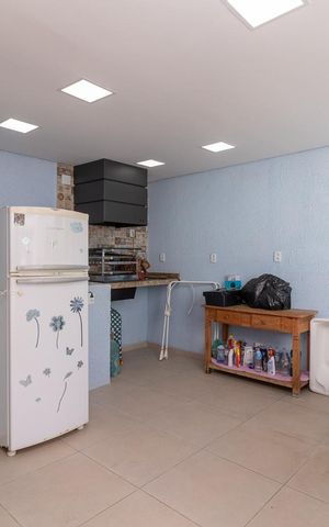 Casa à venda com 175m², 4 quartos e 2 vagas Casa à venda com 175m², 4 quartos e 2 vagasÁrea gourmet