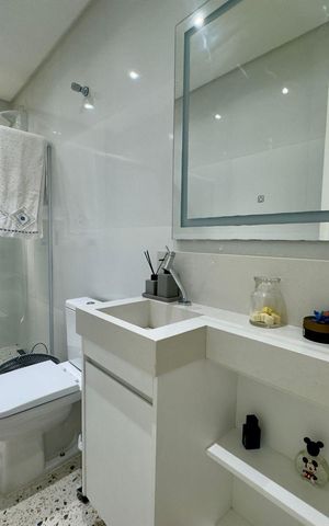 Casa à venda com 220m², 4 quartos e 5 vagas Casa à venda com 220m², 4 quartos e 5 vagasBanheiro 3
