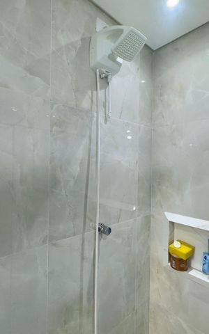 Casa à venda com 220m², 4 quartos e 5 vagas Casa à venda com 220m², 4 quartos e 5 vagasBanheiro da Suíte