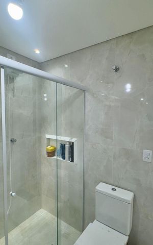 Casa à venda com 220m², 4 quartos e 5 vagas Casa à venda com 220m², 4 quartos e 5 vagasBanheiro da Suíte