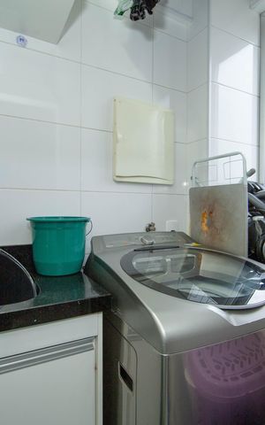 Apartamento à venda com 116m², 4 quartos e 2 vagas Apartamento à venda com 116m², 4 quartos e 2 vagasAREA DE SERVICO