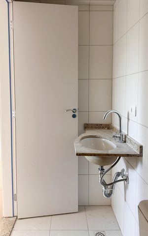 Apartamento para alugar com 66m², 2 quartos e 2 vagas Apartamento para alugar com 66m², 2 quartos e 2 vagasBanheiro Social
