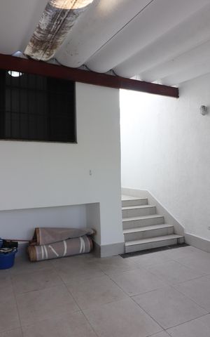 Casa à venda com 91m², 2 quartos e 2 vagasGaragem