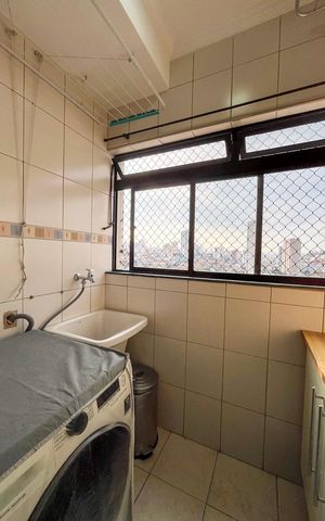 Apartamento à venda com 82m², 3 quartos e 2 vagas Apartamento à venda com 82m², 3 quartos e 2 vagasÁrea de Serviço