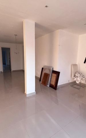 Apartamento à venda com 175m², 3 quartos e 1 vaga Apartamento à venda com 175m², 3 quartos e 1 vagaSala