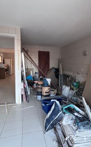 Apartamento à venda com 175m², 3 quartos e 1 vaga Apartamento à venda com 175m², 3 quartos e 1 vagaCobertura