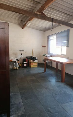 Casa à venda com 375m², 3 quartos e 2 vagas Casa à venda com 375m², 3 quartos e 2 vagasQuarto