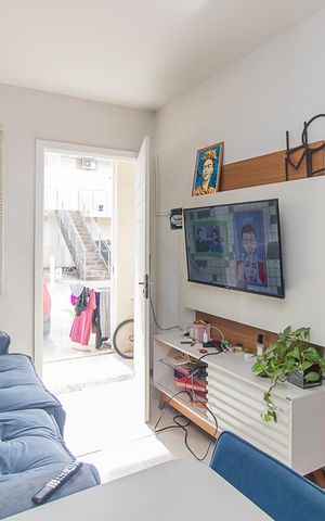 Casa de condomínio à venda com 43m², 2 quartos e 1 vagaSala