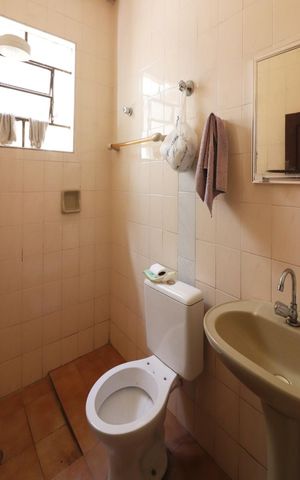 Casa à venda com 150m², 2 quartos e 1 vagaBanheiro Social