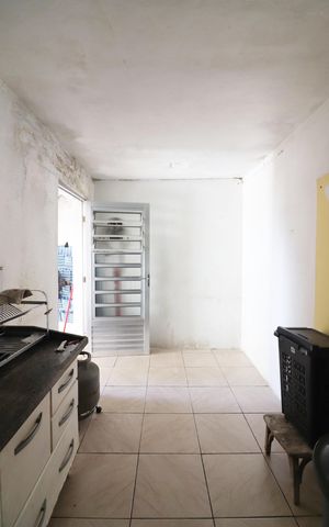 Casa à venda com 150m², 2 quartos e 1 vagaCozinha 